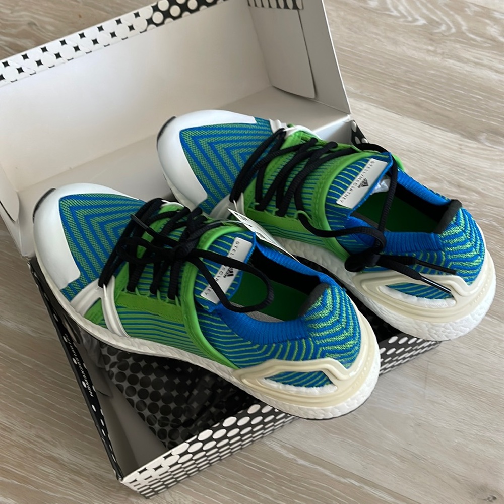 Rare find Adidas by Stella McCartney Ultra Boost 20 size 7! New with box!